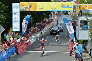Stage 6: Katharine Hall (USA, National Team USA) win at the Queen's Stage of Schleiz